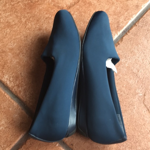 Vionic navy textile flats shoes size 7.5 - Picture 8 of 15